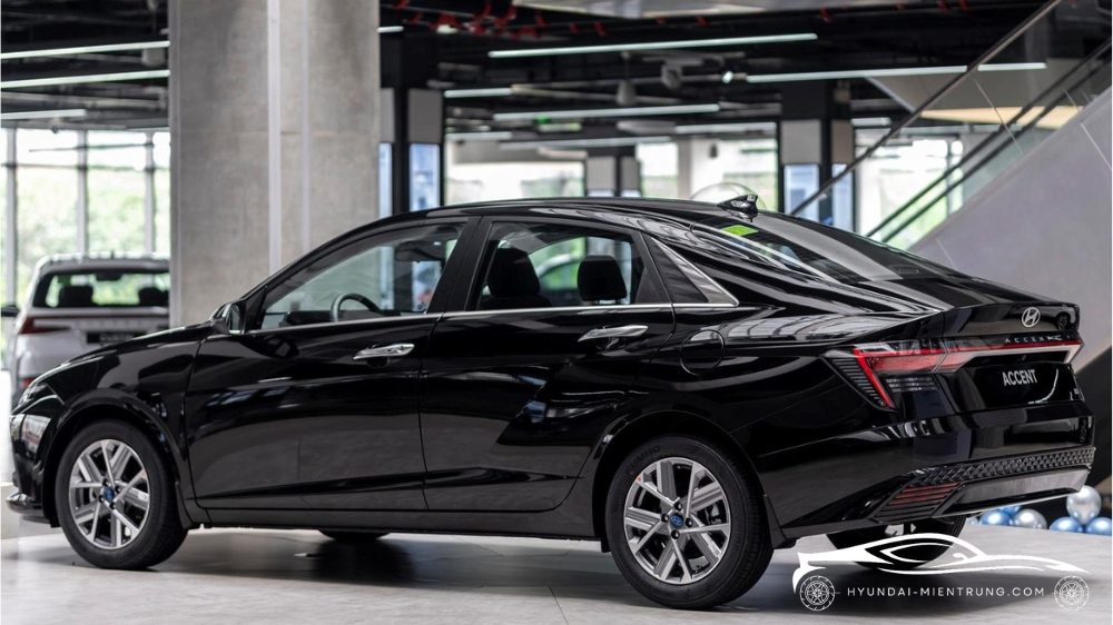 Hình ảnh xe Hyundai Accent AT Cao Cấp màu Đen 2025