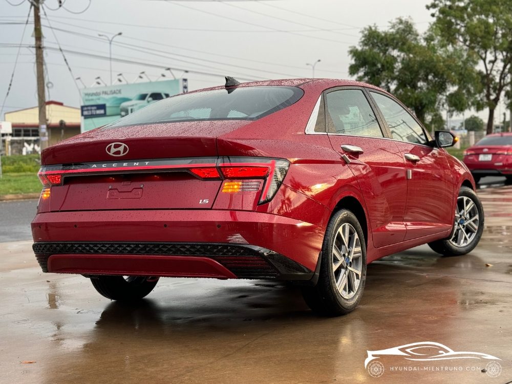 Hình ảnh xe Hyundai Accent AT Cao Cấp màu Đỏ 2025