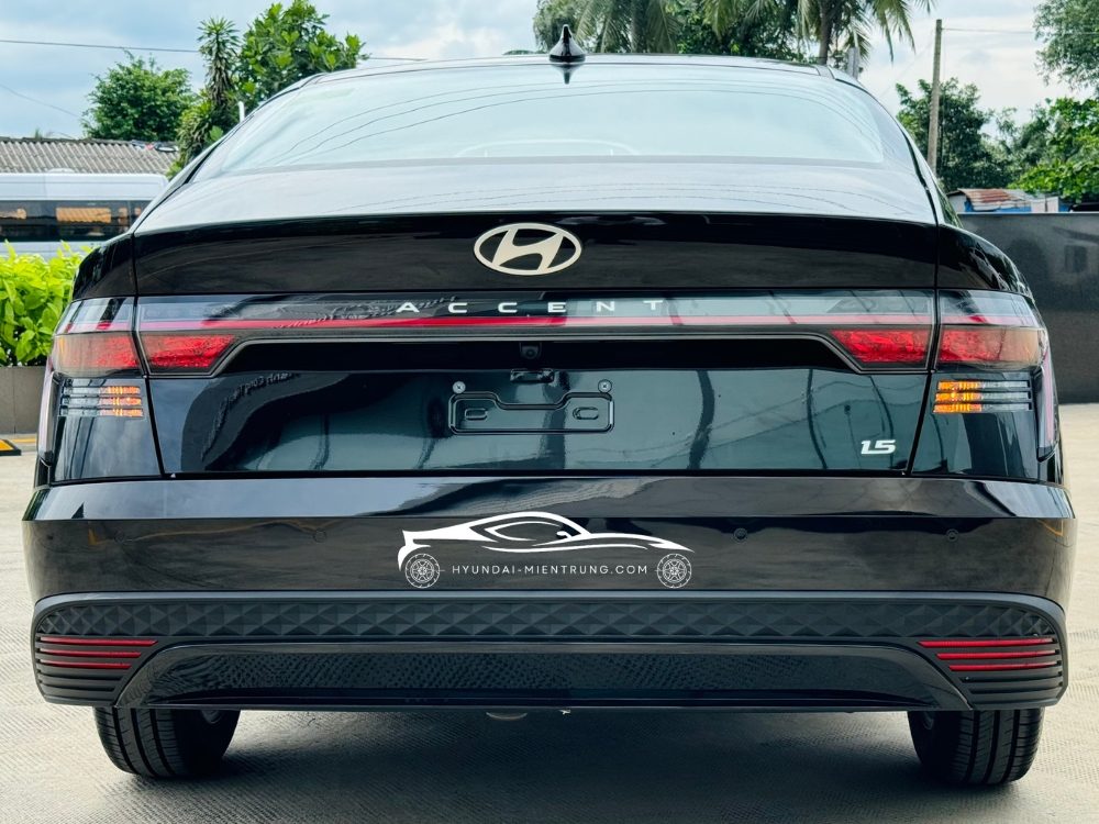 Hình ảnh xe Hyundai Accent AT Đặc Biệt màu Đen 2025