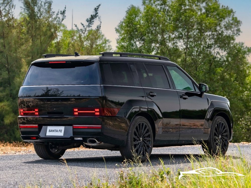 Hình ảnh xe Hyundai SantaFe Calligraphy Turbo màu Đen 2025