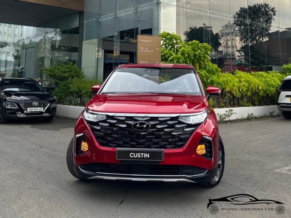 Hình ảnh xe Hyundai Custin 2.0T Cao Cấp màu Đỏ 2025