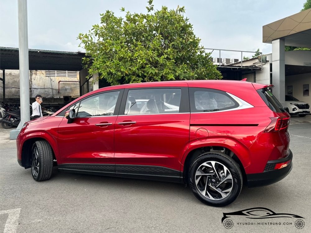 Hình ảnh xe Hyundai Custin 2.0T Cao Cấp màu Đỏ 2025