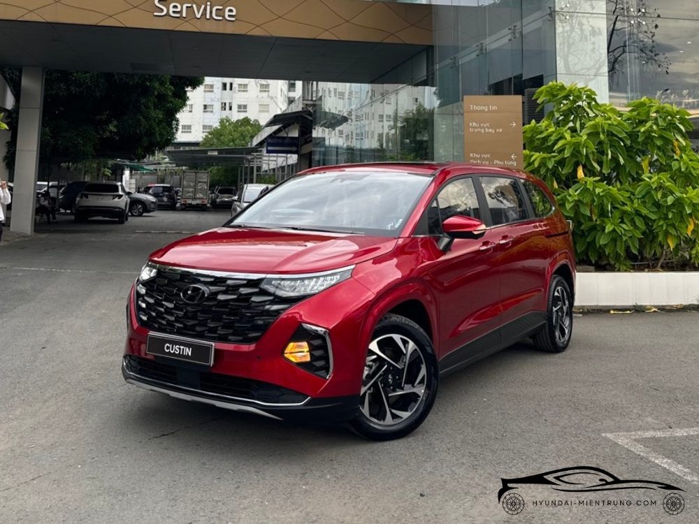Hình ảnh xe Hyundai Custin 2.0T Cao Cấp màu Đỏ 2025