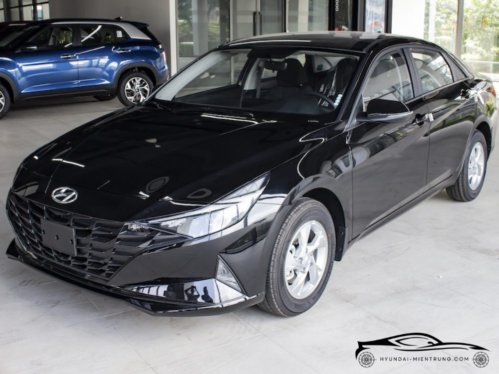 Hình ảnh xe Hyundai Elantra Tiêu Chuẩn màu Đen