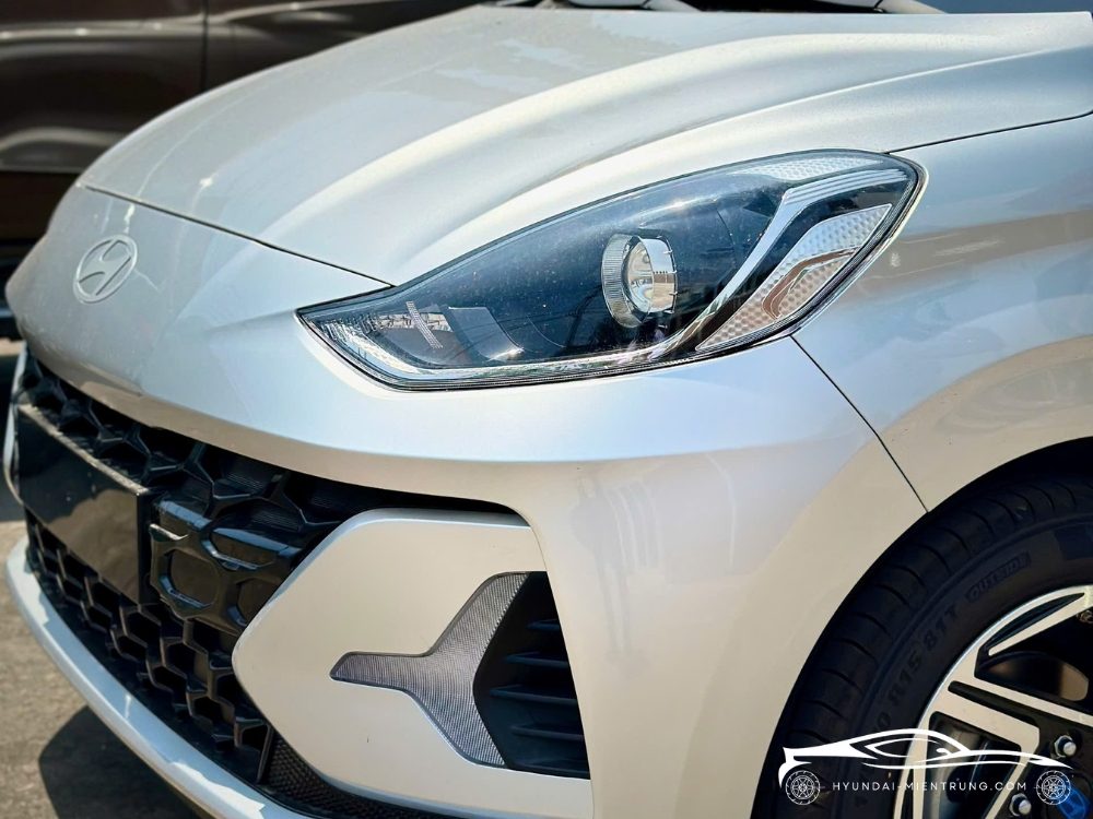 Hình ảnh xe Hyundai Grand I10 Hatchback AT màu Bạc 2025