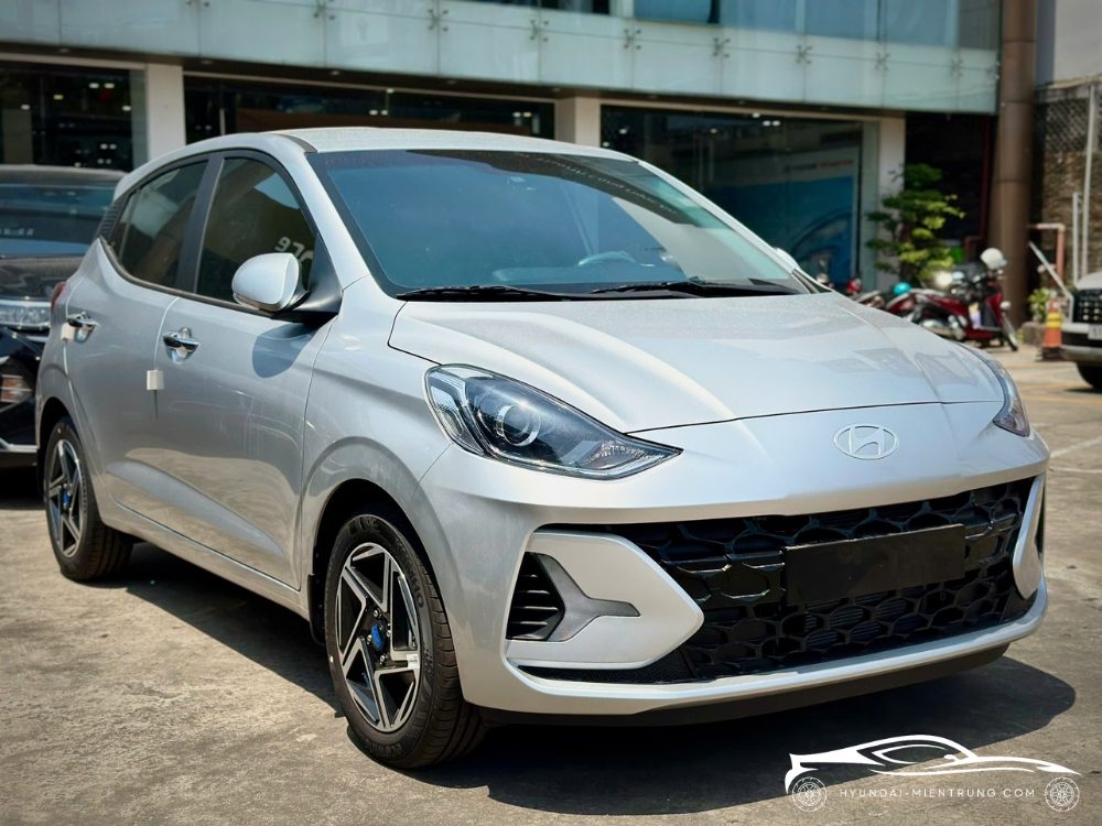 Hình ảnh xe Hyundai Grand I10 Hatchback AT màu Bạc 2025