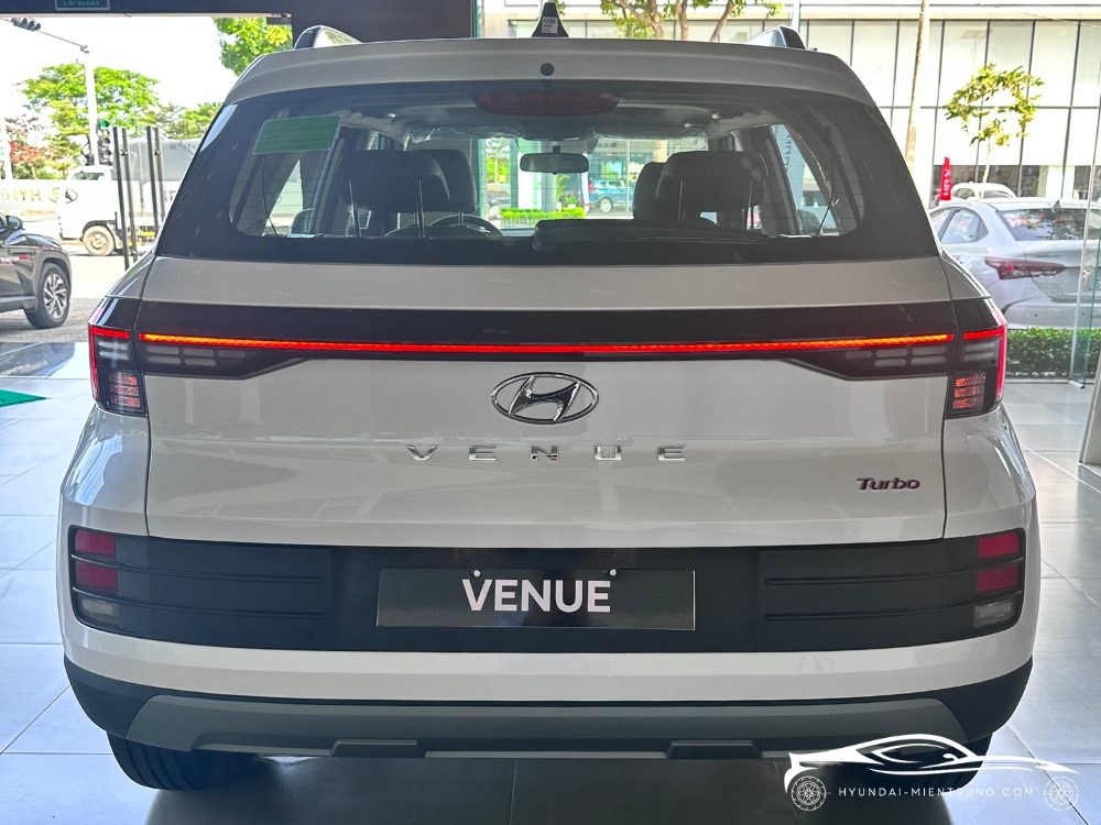 Hình ảnh xe Hyundai Venue Đặc Biệt màu Trắng 2025