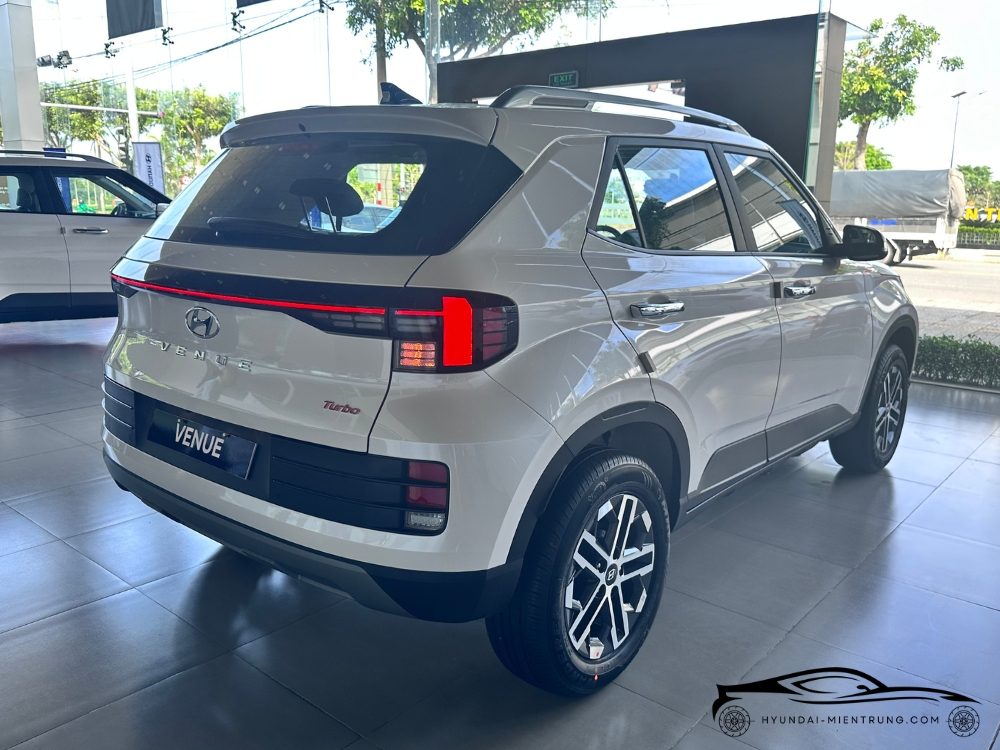 Hình ảnh xe Hyundai Venue Đặc Biệt màu Trắng 2025