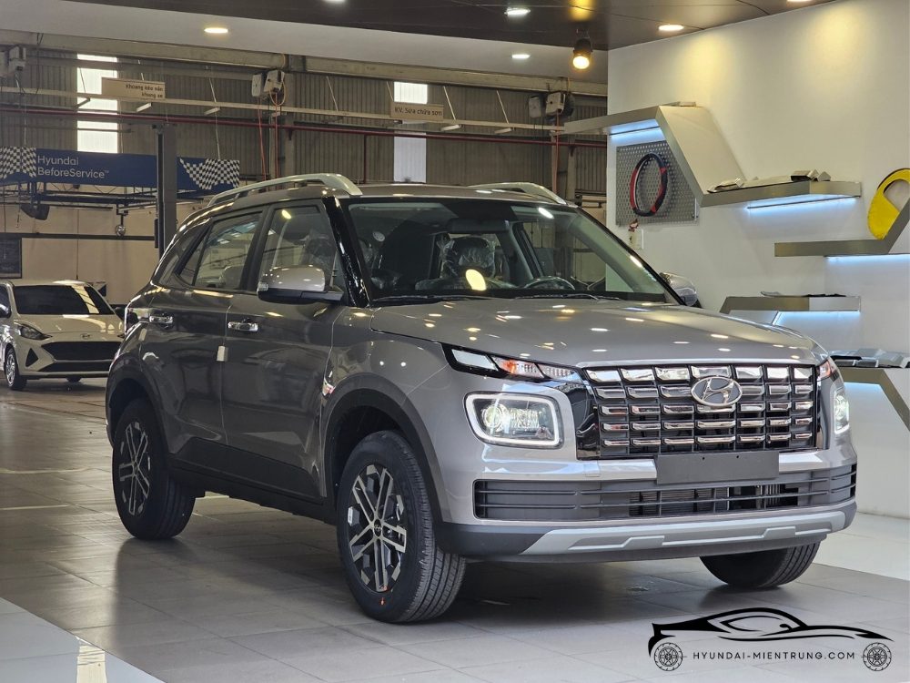 Hình ảnh xe Hyundai Venue Đặc Biệt màu Xám Kim Loại 2025