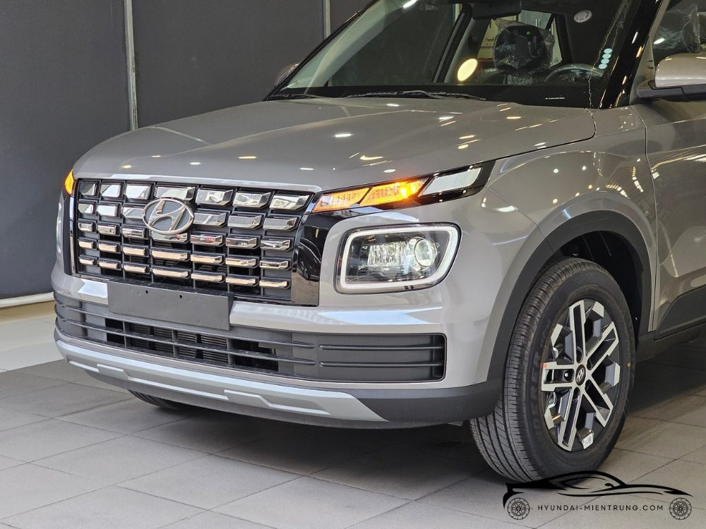 Hình ảnh xe Hyundai Venue Đặc Biệt màu Xám Kim Loại 2025