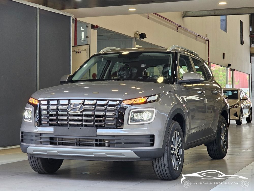Hình ảnh xe Hyundai Venue Đặc Biệt màu Xám Kim Loại 2025
