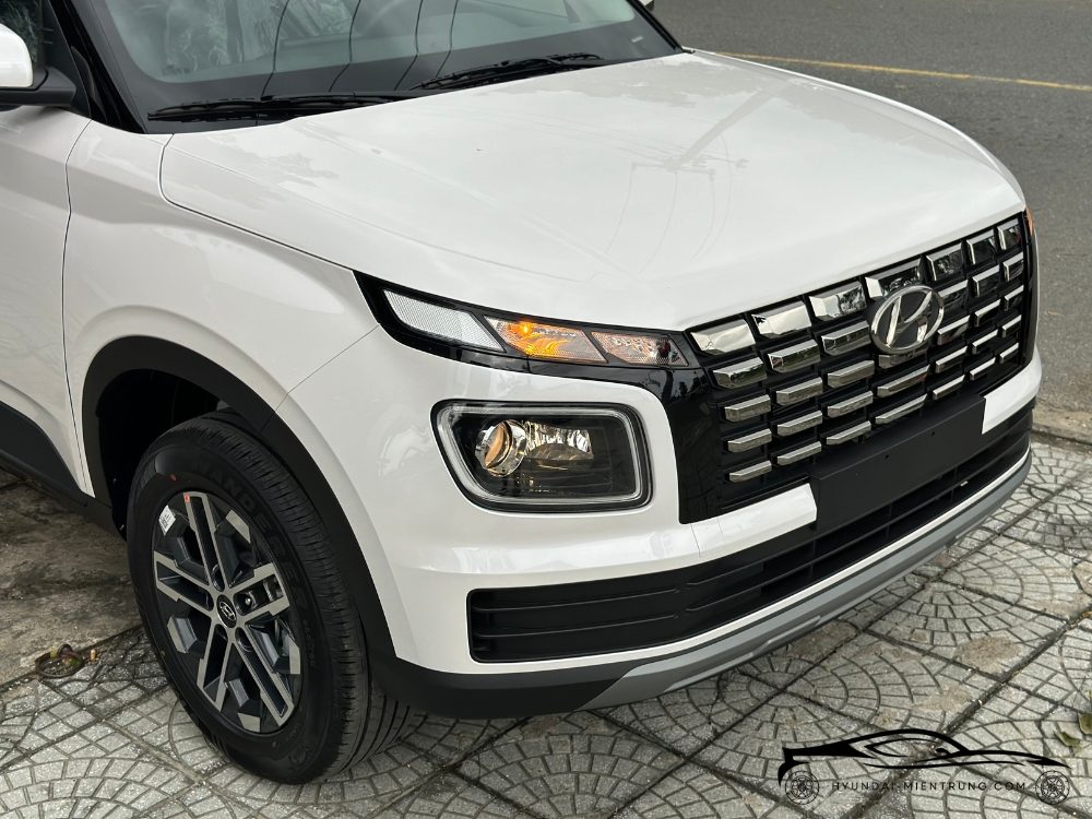 Hình ảnh xe Hyundai Venue Tiêu Chuẩn màu Trắng 2025