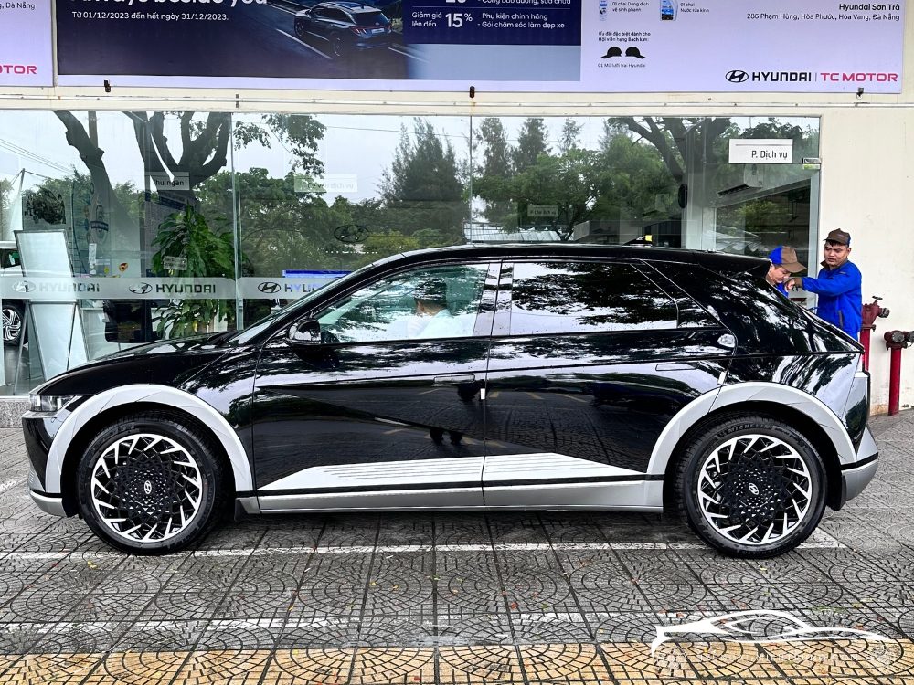 Hình ảnh xe Hyundai Ioniq 5 Prestige màu Đen 2025