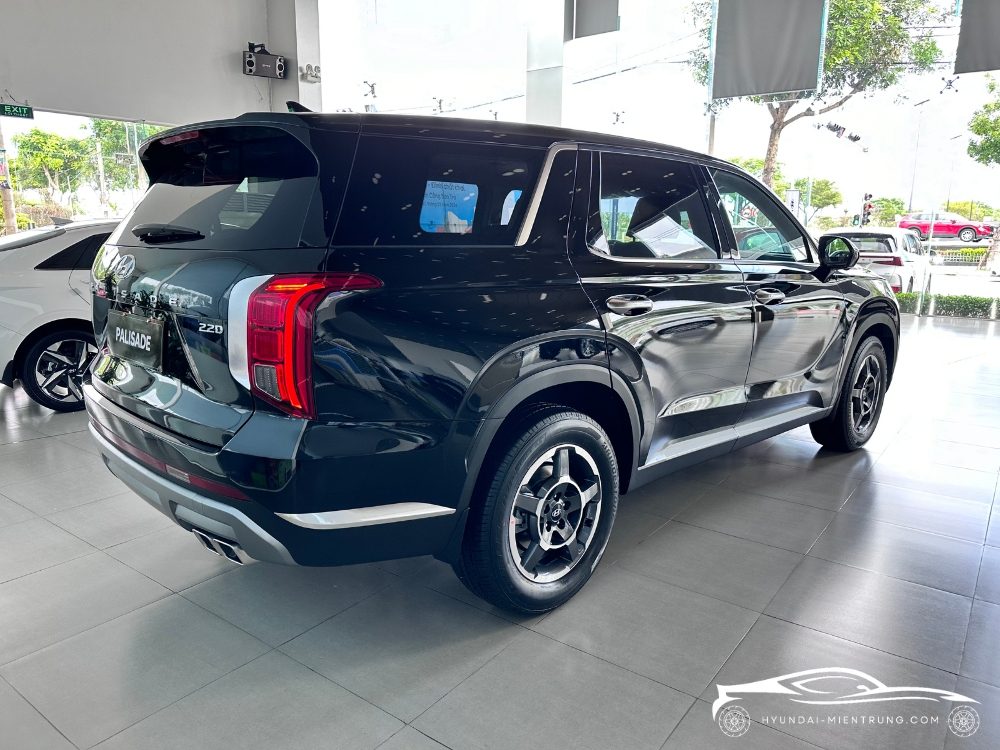 Hình ảnh xe Hyundai Palisade Exclusive màu Đen 2025