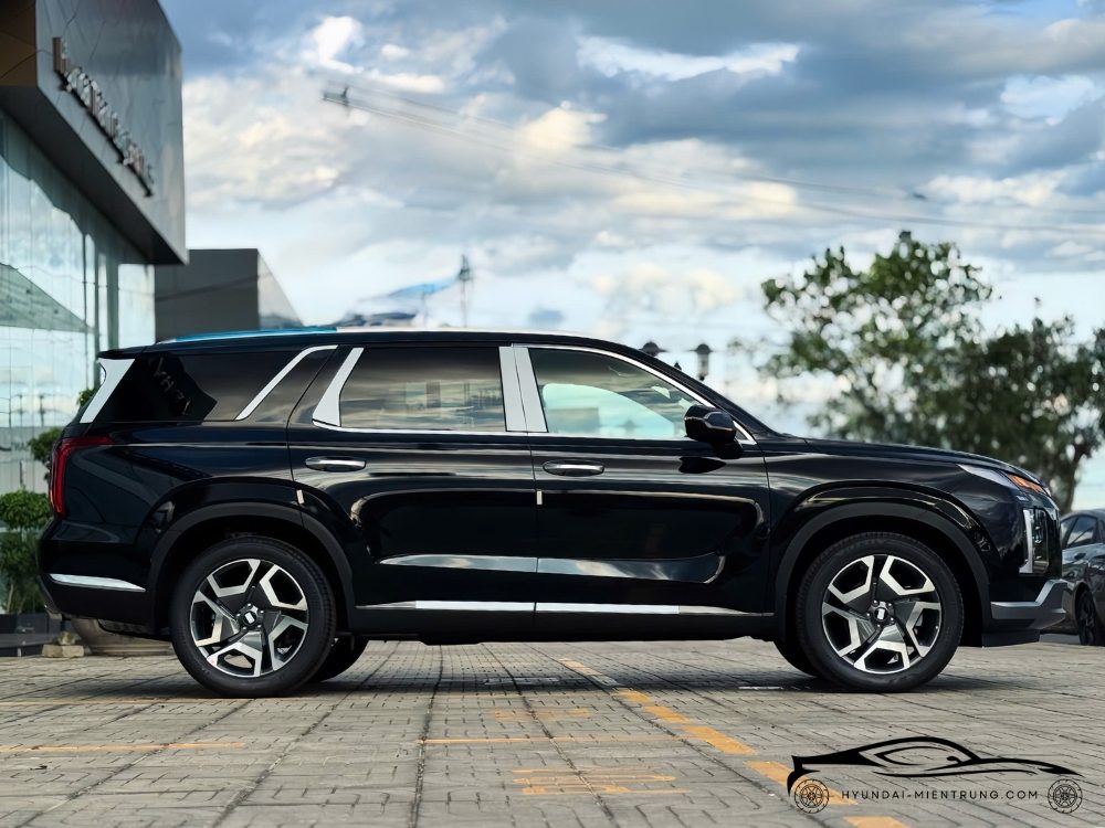Hình ảnh xe Hyundai Palisade Prestige màu Đen 2025
