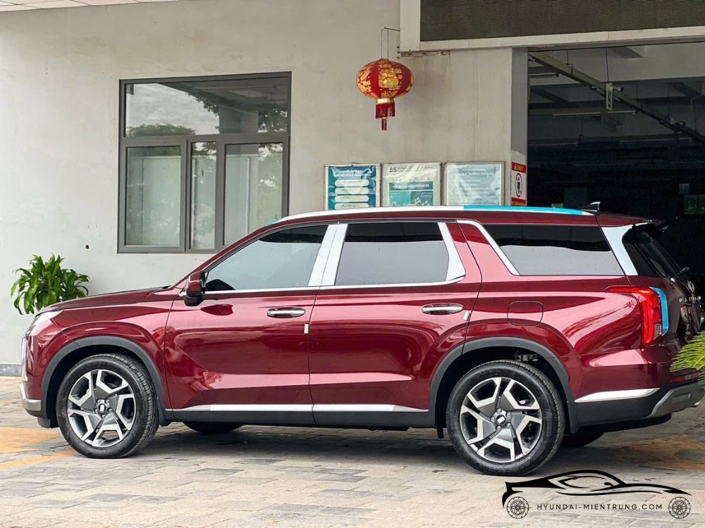 Hình ảnh xe Hyundai Palisade Prestige màu Đỏ Đô 2025