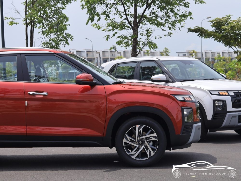 ảnh xe hyundai creta cao cấp màu đỏ 2025