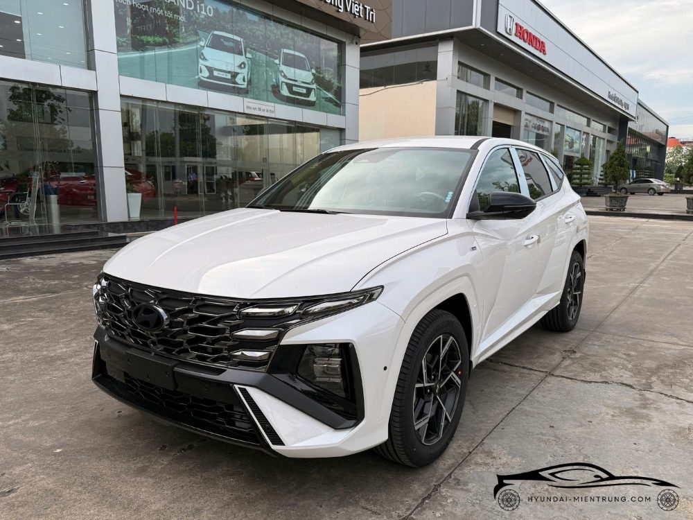 Hình ảnh xe Hyundai Tucson N-Line màu Trắng 2025