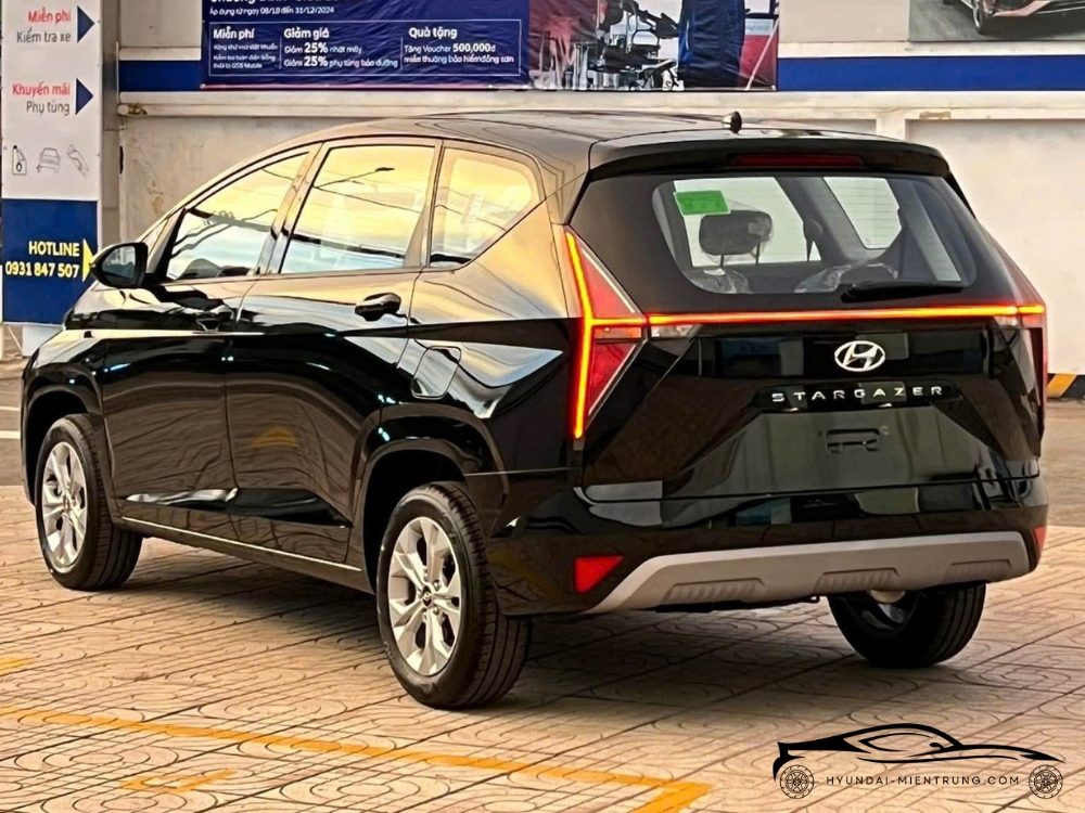 Hình ảnh xe Hyundai Stargazer Tiêu Chuẩn màu Đen 2025