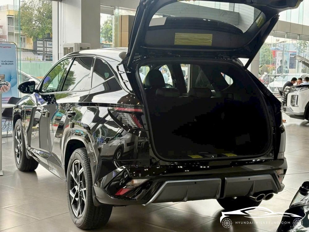 Hình ảnh xe Hyundai Tucson N-Line màu Đen 2025