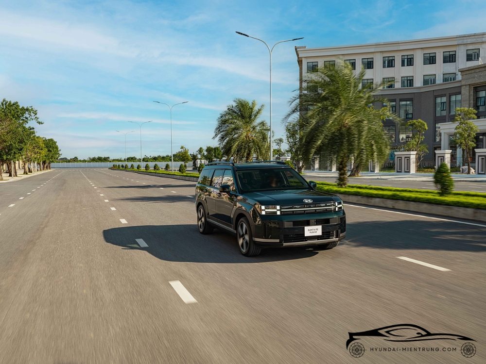 ảnh xe hyundai santafe hybrid màu xanh lục bảo 2025