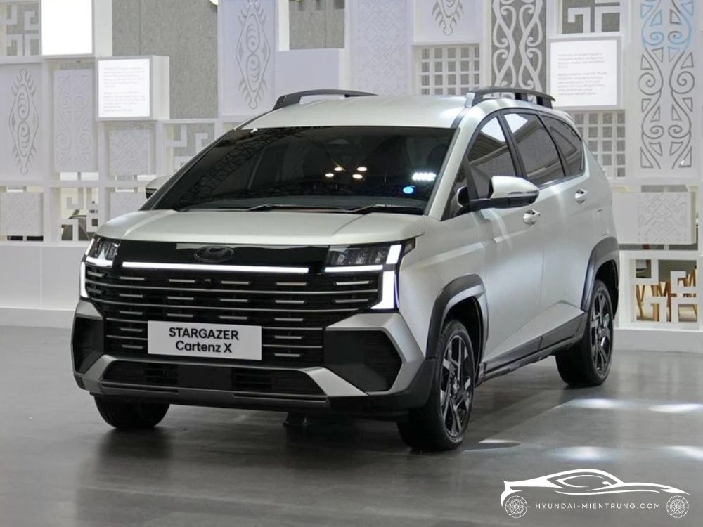 Hình ảnh xe Hyundai Stargazer Facelift 2026 màu Bạc