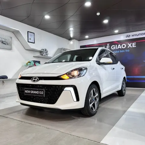 Hyundai Grand i10 Sedan – ảnh xe hyundai grand i10 sedan at màu trắng