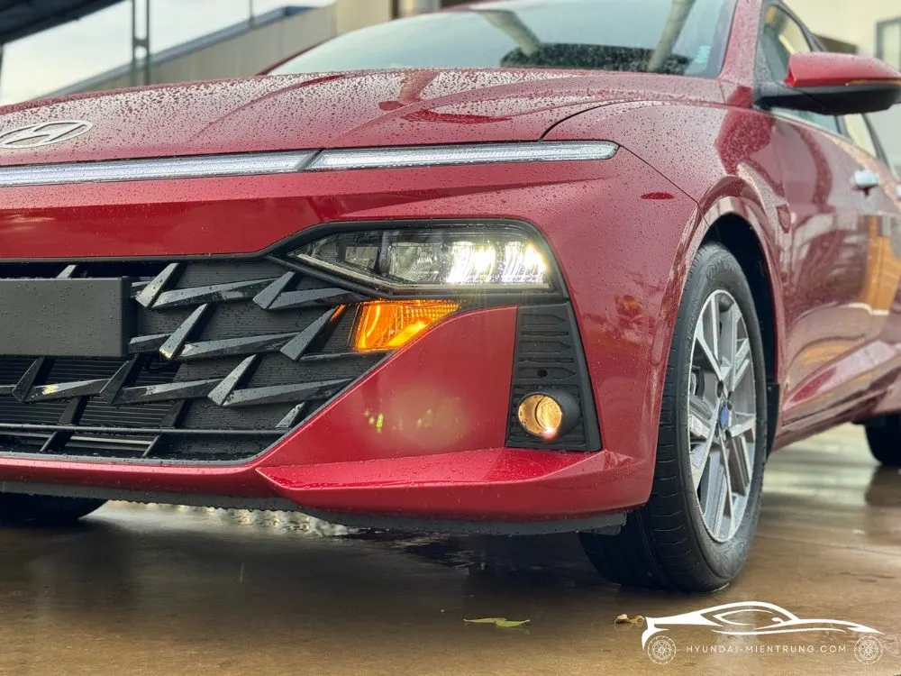 Hình ảnh xe Hyundai Accent AT Cao Cấp màu Đỏ 2025
