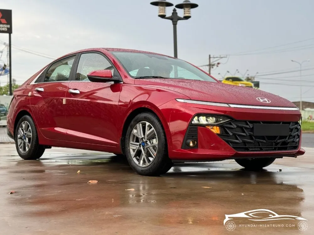 Hình ảnh xe Hyundai Accent AT Cao Cấp màu Đỏ 2025
