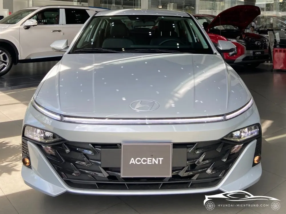 Hình ảnh xe Hyundai Accent AT Đặc Biệt màu Bạc 2025
