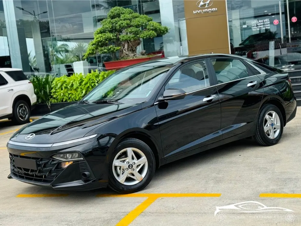 Hình ảnh xe Hyundai Accent AT Đặc Biệt màu Đen 2025