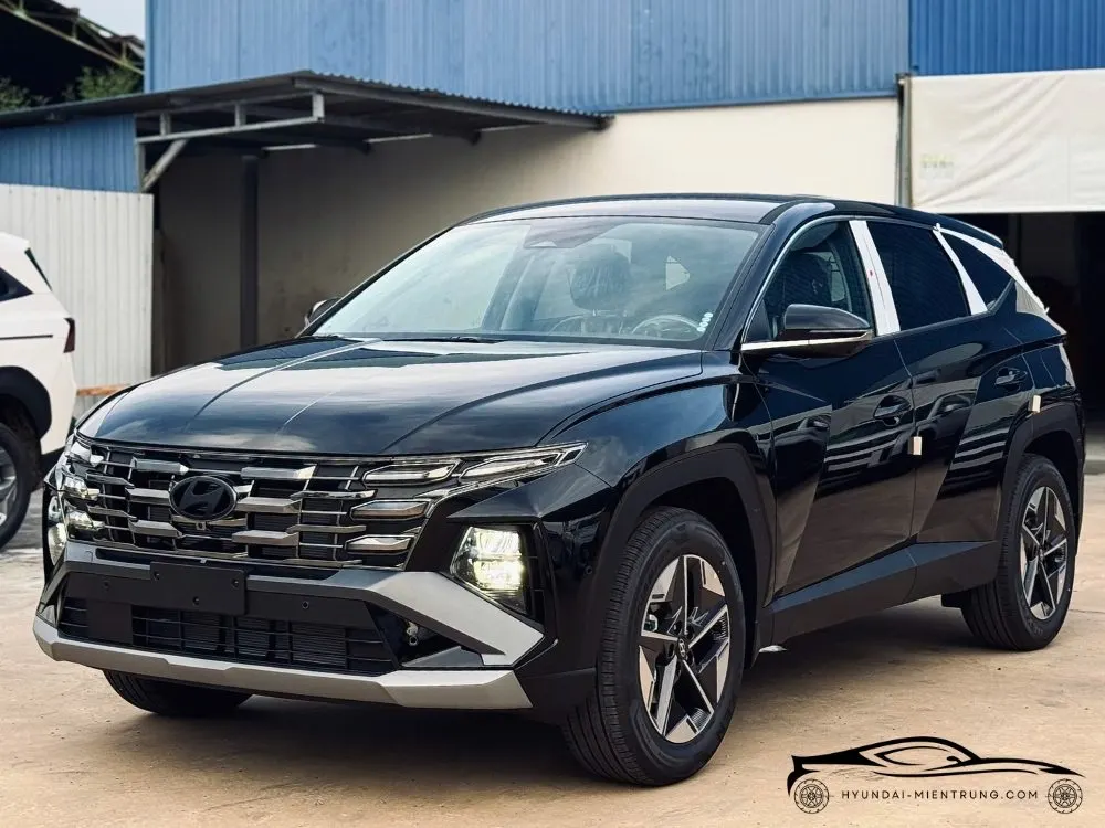 Hình ảnh xe Hyundai Tucson Xăng Đặc Biệt màu Đen 2025