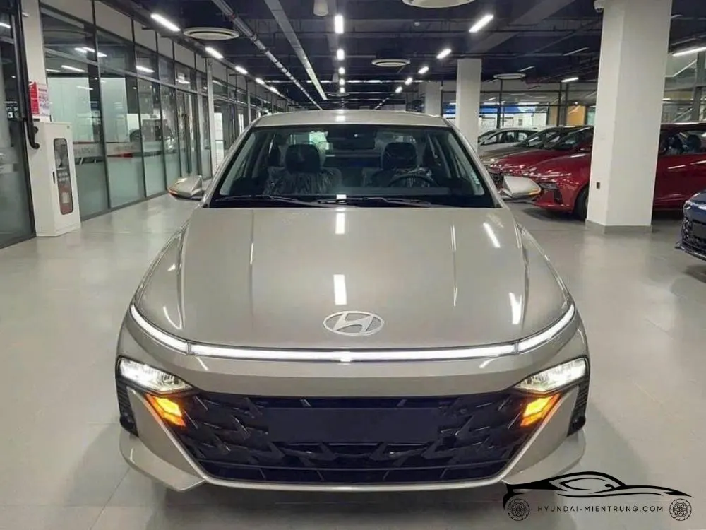 Hình ảnh xe Hyundai Accent AT Cao Cấp màu Vàng Be 2025