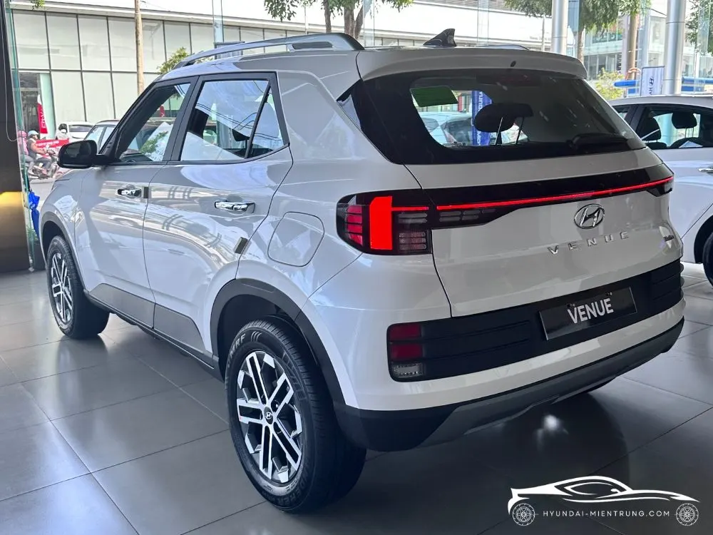 Hình ảnh xe Hyundai Venue Đặc Biệt màu Trắng 2025