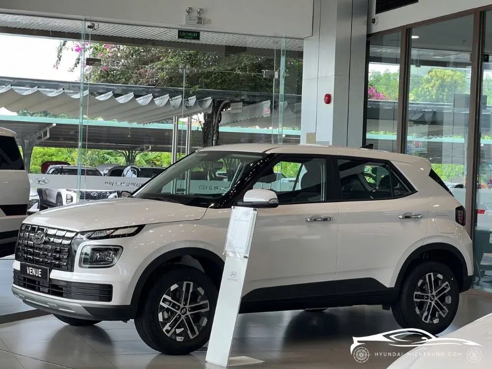 Hình ảnh xe Hyundai Venue Tiêu Chuẩn màu Trắng 2025