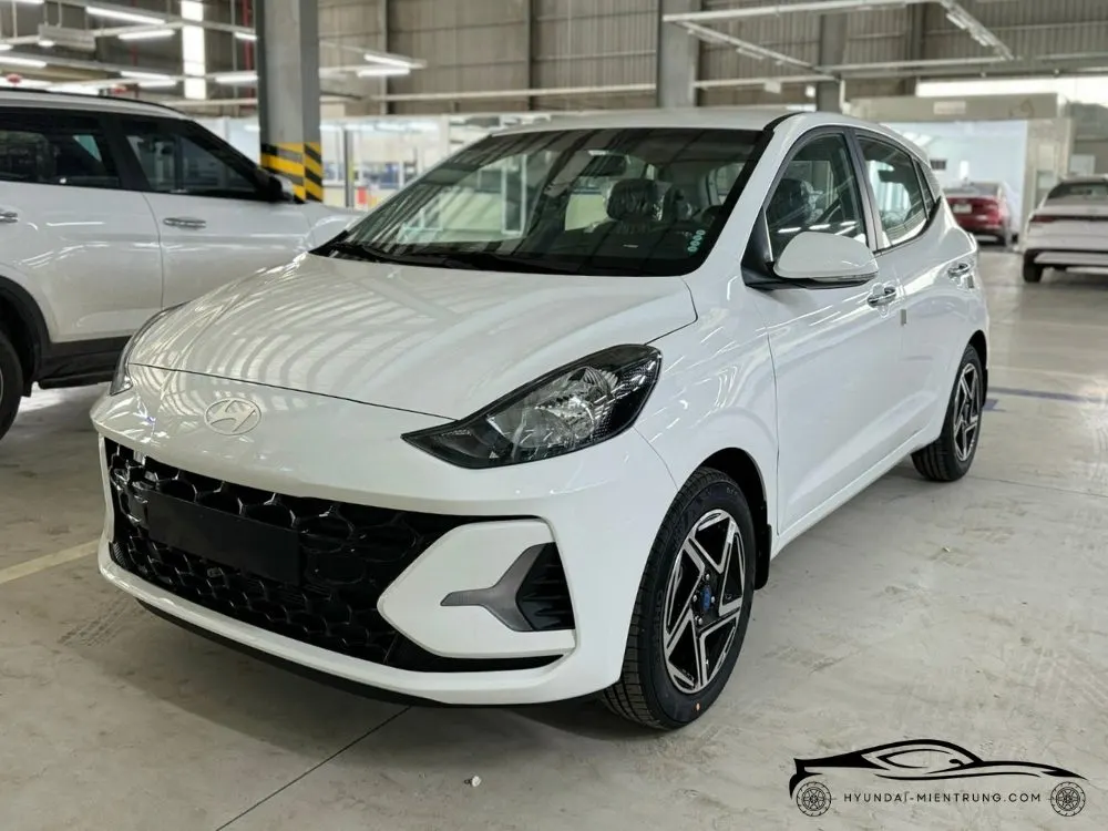 Hình ảnh xe Hyundai Grand I10 Hatchback AT Tiêu Chuẩn màu Trắng 2025