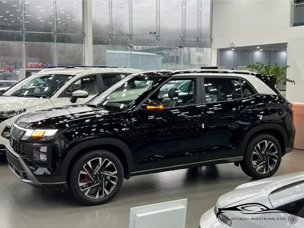 ảnh xe hyundai creta n-line màu đen 2025