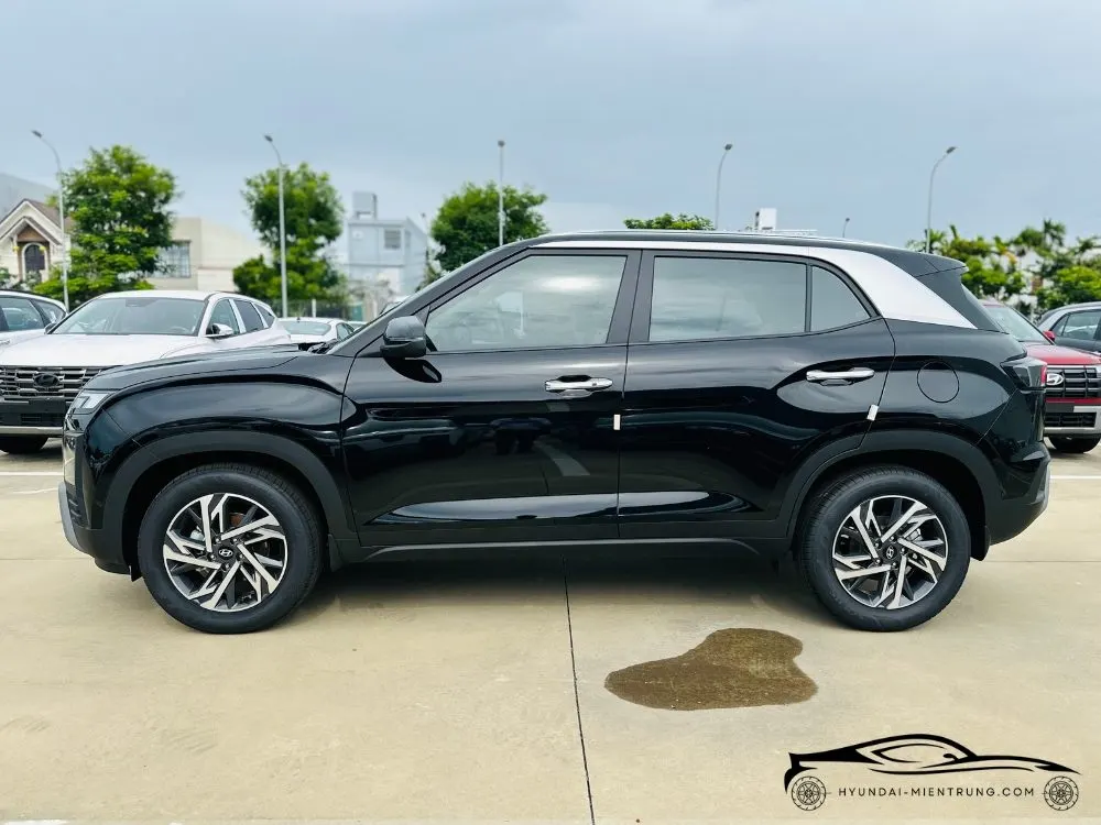 Hình ảnh xe Hyundai Creta Đặc Biệt màu Đen 2025