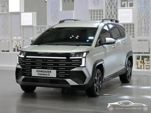 Hình ảnh xe Hyundai Stargazer Facelift 2026 màu Bạc