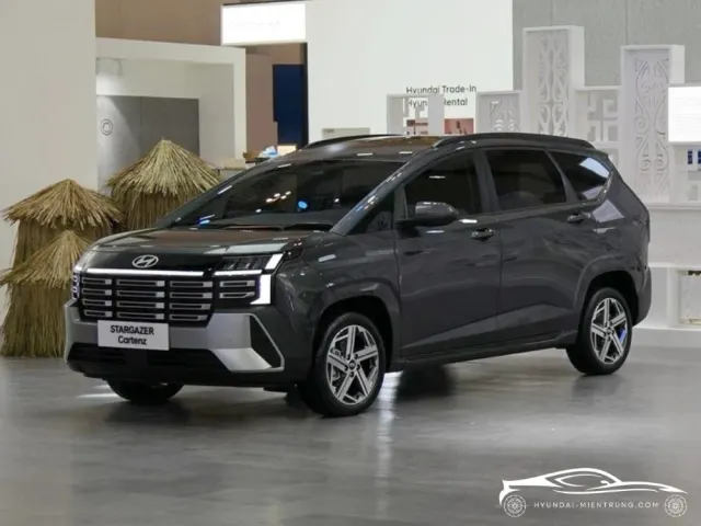 Hình ảnh xe Hyundai Stargazer Facelift 2026 màu Xám Kim Loại